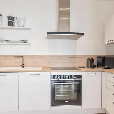 Teguise 3-3 Penthouse Pool View & Jacuzzi 2b Tatil Evi