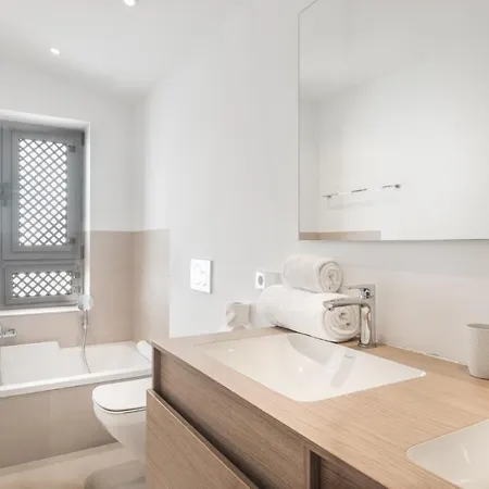 Teguise 3-3 Penthouse Pool View & Jacuzzi 2b Dom wakacyjny